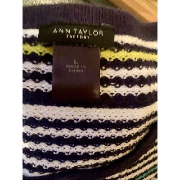 Ann Taylor Factory Sleeveless Sweater - Picture 3 of 7